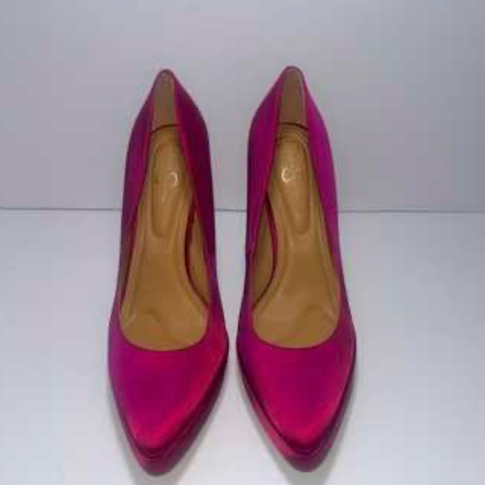 Jessica Simpson, satin, fuchsia heels, size 5.5